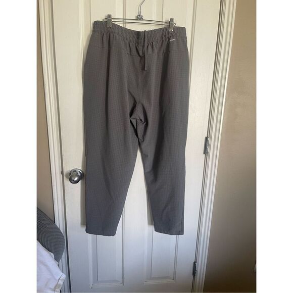 The North Face MensGrey Flash Dry Crop Outdoor Tekware Grid Pants Size Large - Picture 9 of 10